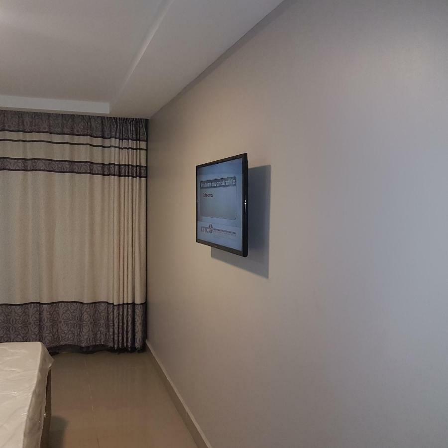 Adala Motel Meru Eksteriør bilde